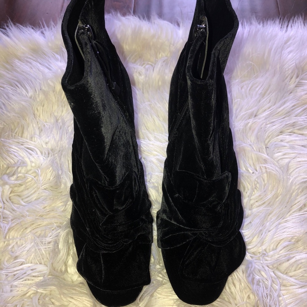 Zara black velvet heeled knot booties size 40 US 9 - Picture 5 of 7